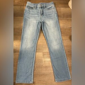 Womens St. John’s Bay light-wash jeans Size 4 Short // Gently Worn